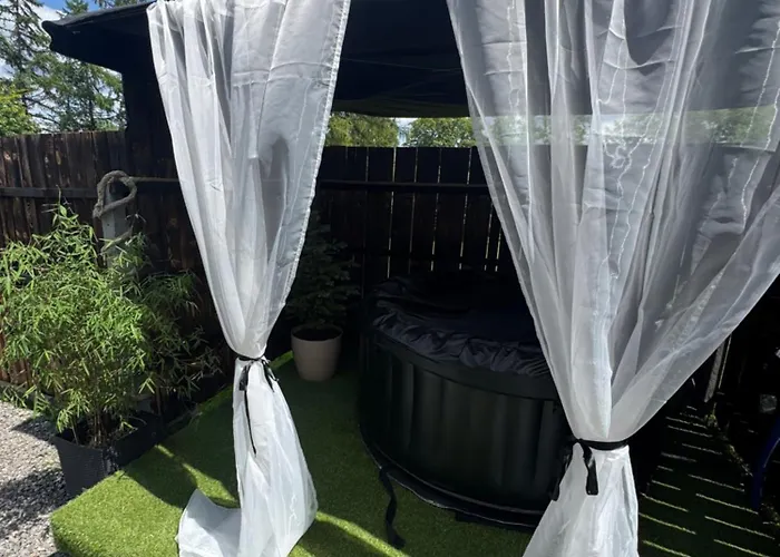 Romantyczny Nyaraló *